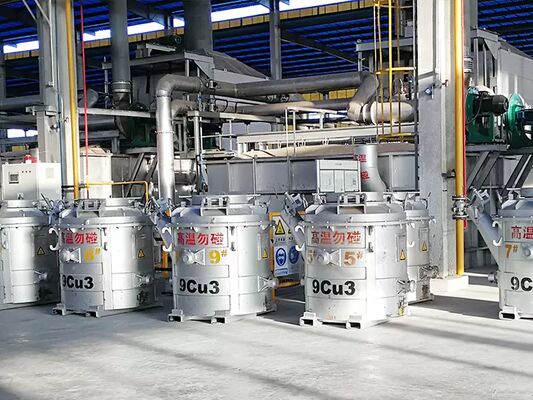 مغارف نقل الألومنيوم المنصهر سهلة التنظيف وإعادة التبطين بمقابض مقاومة للحرارة وآلية قفل آمنة