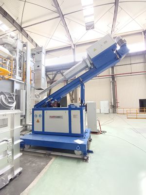 930 كجم 880 مم سبيكة فرن صهر كهربائي صغير للألمنيوم ذوبان سريع للألمنيوم