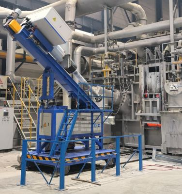 930 كجم 880 مم سبيكة فرن صهر كهربائي صغير للألمنيوم ذوبان سريع للألمنيوم