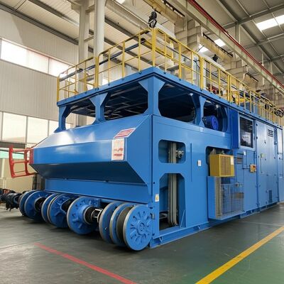 مركبة شحن الفرن مع حاويات خردة قابلة للتبديل ورافعة رأسية وذراع تلسكوبي للشحن الفعال