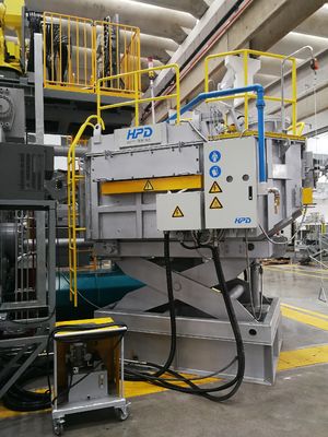 700KG 0.20MPa فرن كهربائي جرعات الألومنيوم القابضة لصهر الألومنيوم